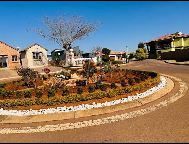 3 BEDROOM HOUSE FOR SALE IN THE ORCHARDS